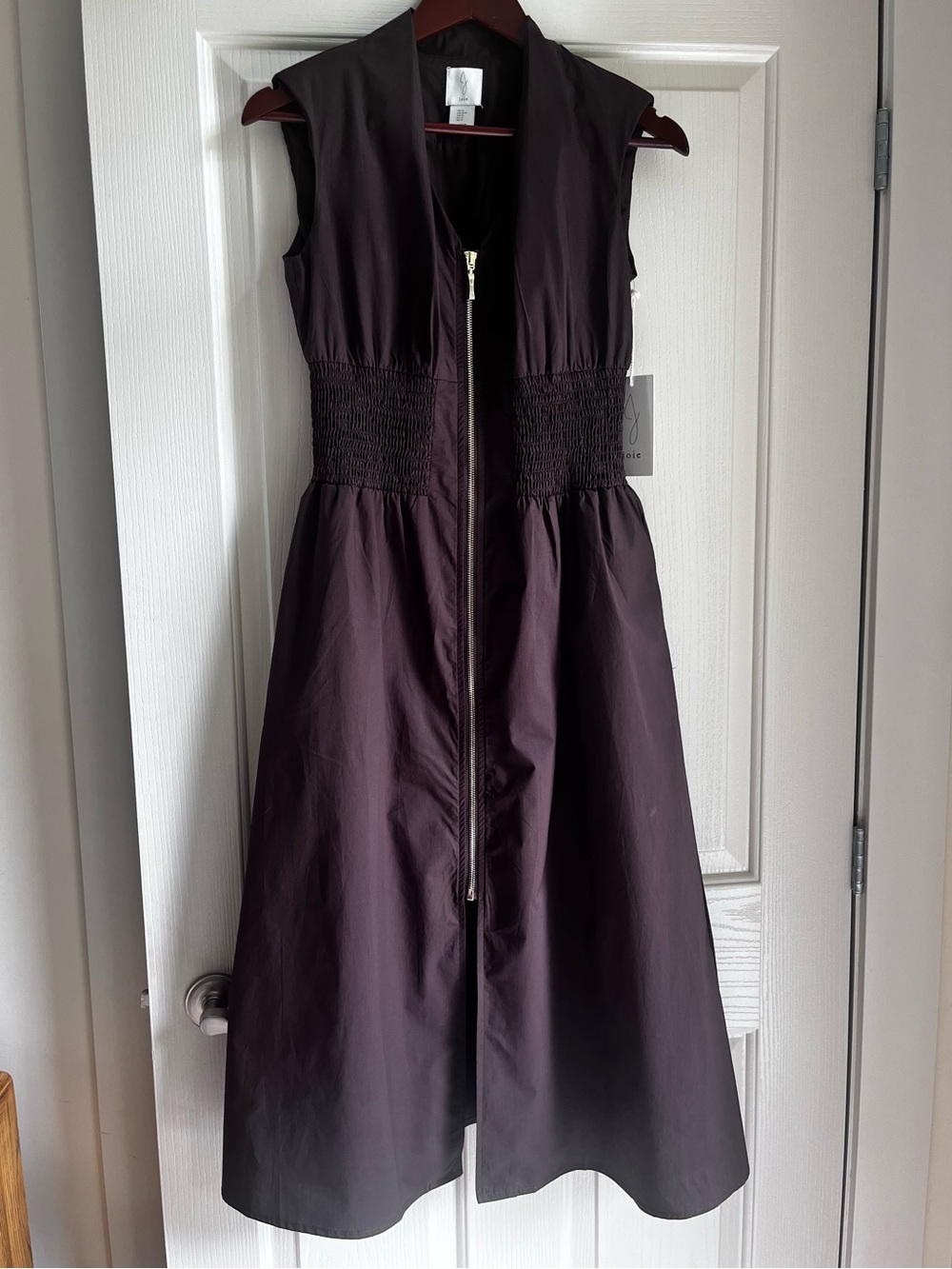 New JOIE Sleeveless Brown V-Neck Midi Dress with Front Zip Size S NWT